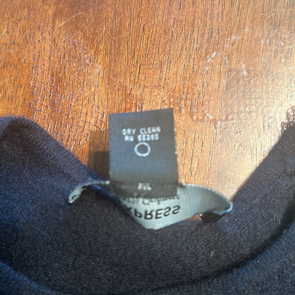 Express sweater M (4075) - Picture 6 of 6